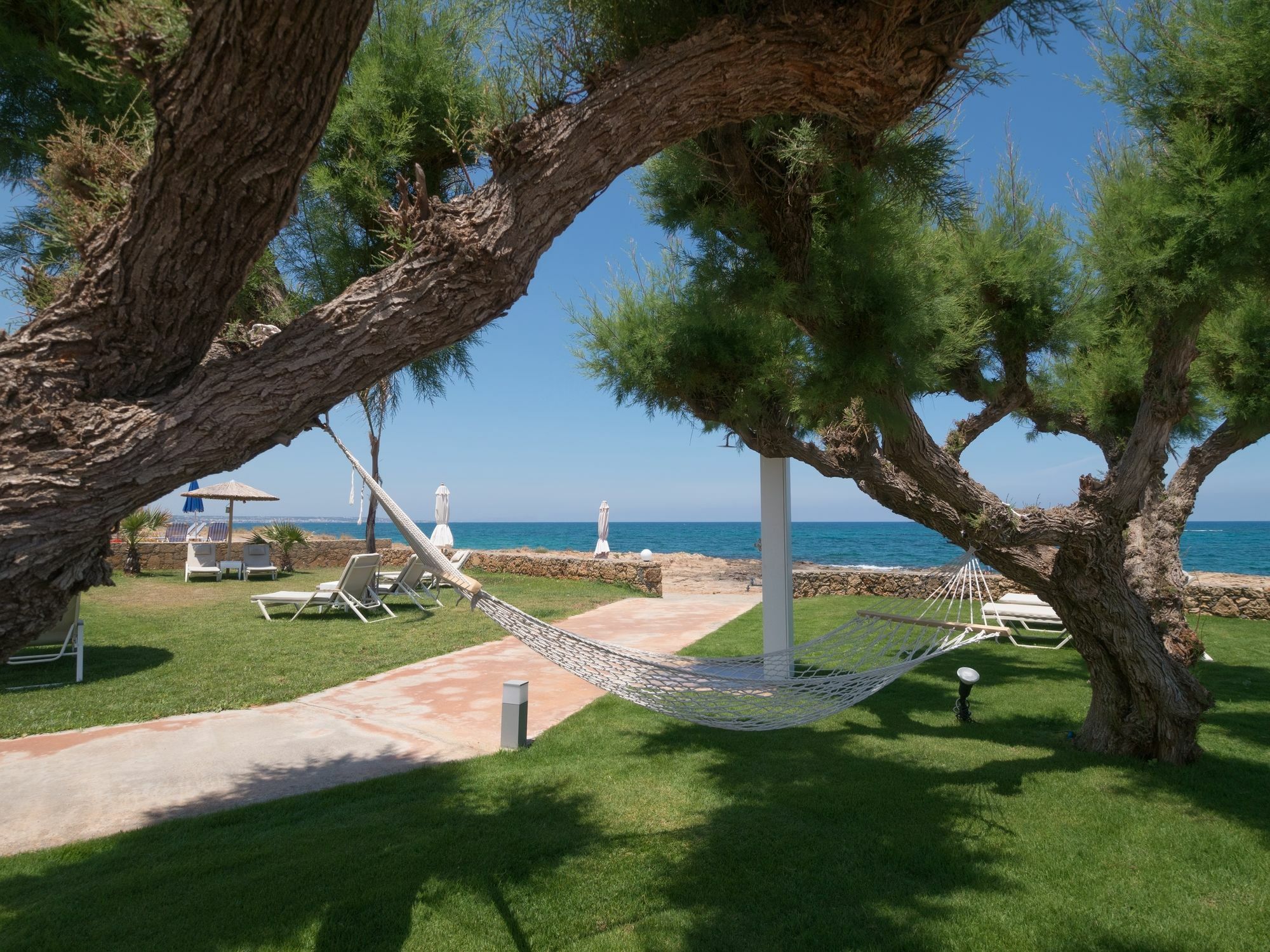 Pyrgos Beach Hotel Apartments Малія Екстер'єр фото