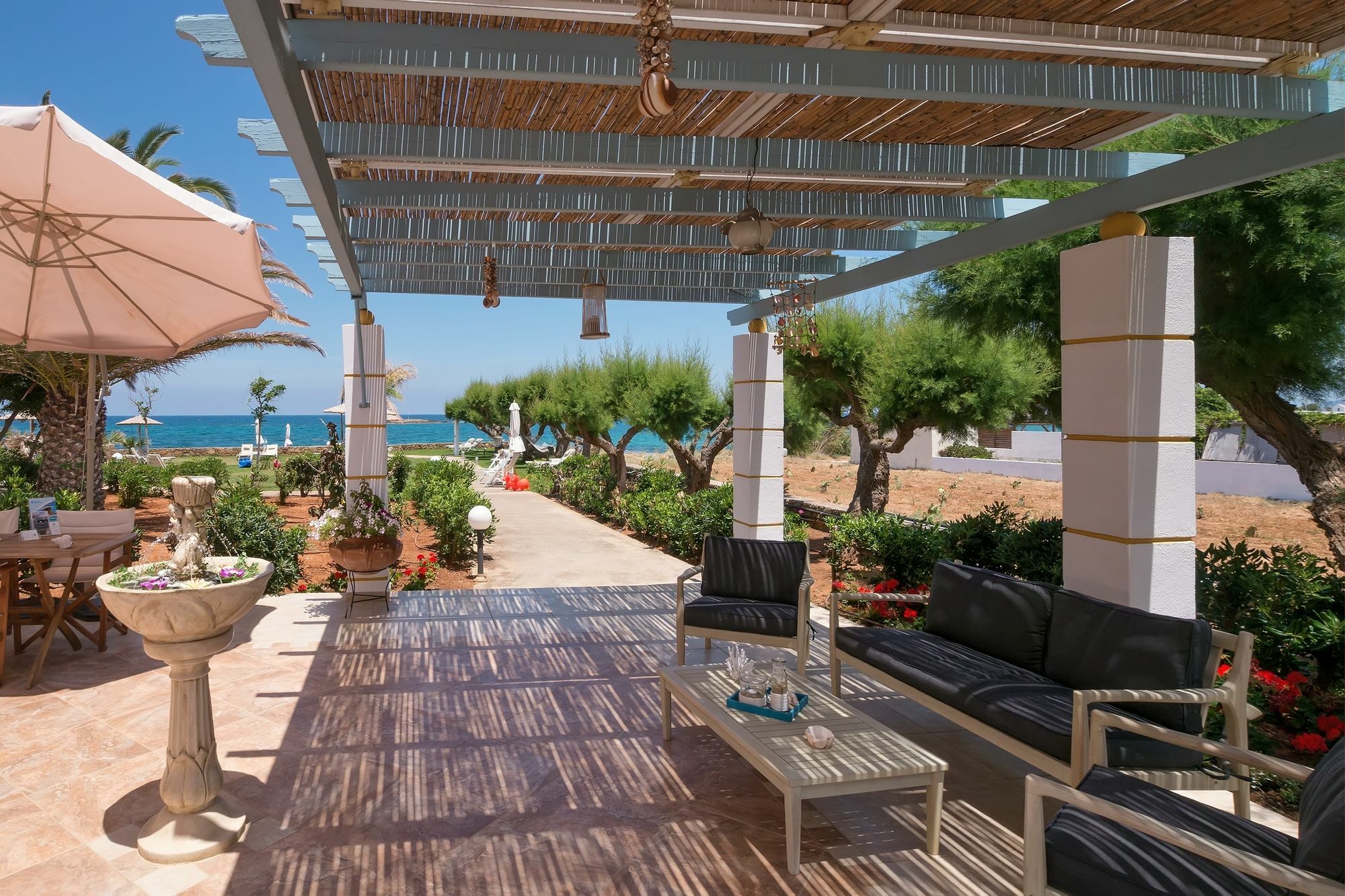 Pyrgos Beach Hotel Apartments Малія Екстер'єр фото